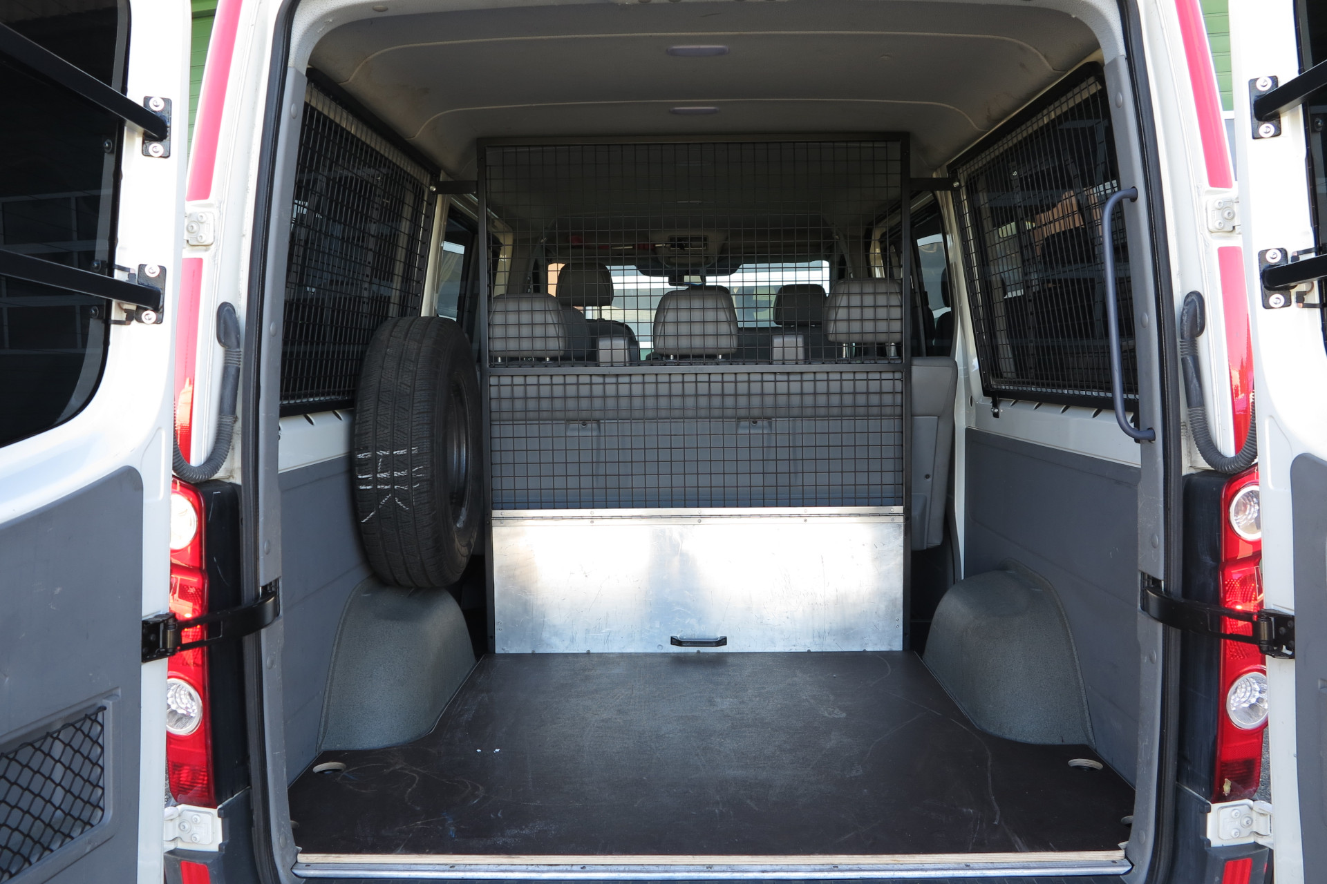 vw_crafter_1_laderaum_1.JPG